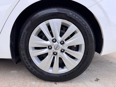 Used 2024 Nissan Sentra S image 22