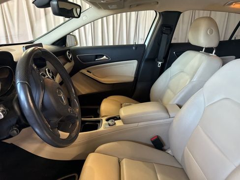 Used 2016 Mercedes-Benz GLA 250 4MATIC image 21
