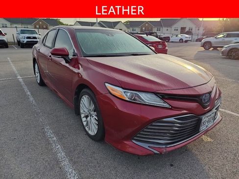 Used 2018 Toyota Camry XLE w/ Audio Package FWD image 3