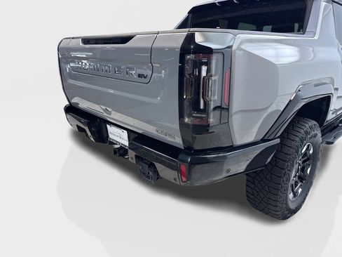 Used 2024 GMC Hummer EV 2X w/ Extreme Off-Road Package AWD/4WD image 18