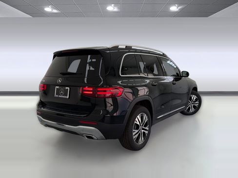 New 2026 Mercedes-Benz GLB 250 image 8