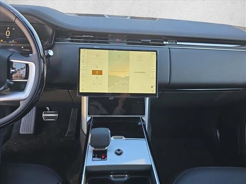 New 2026 Land Rover Range Rover Long Wheelbase SE image 19