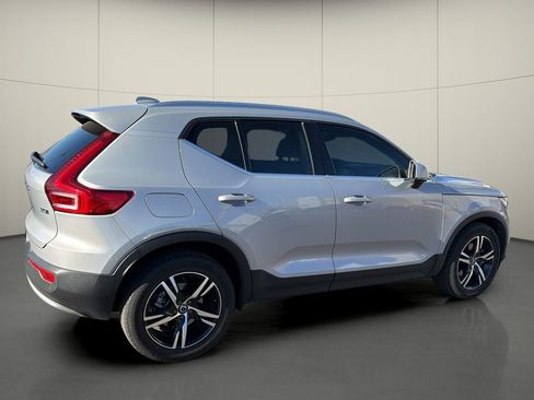 Used 2023 Volvo XC40 B5 Plus w/ Protection Package image 7