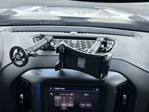 Used 2025 Chevrolet Silverado 2500 Custom w/ Custom Value Package image 25