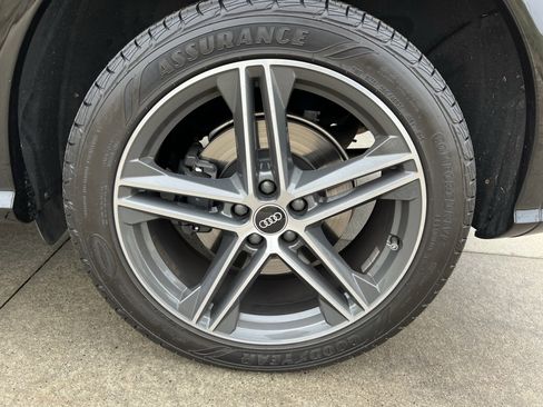 Used 2020 Audi SQ5 Premium Plus w/ Premium Plus Package image 13