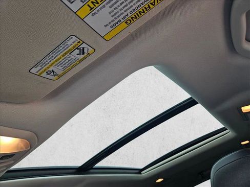 Used 2022 Subaru Ascent Onyx Edition image 16