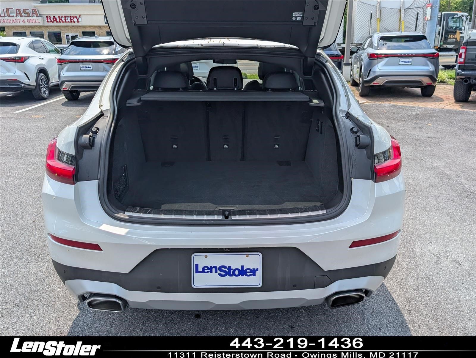 Used 2024 BMW X4 xDrive30i w/ Parking Assistance Package AWD/4WD image 13