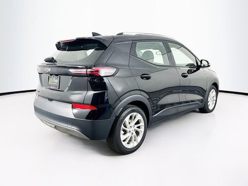 Used 2023 Chevrolet Bolt EUV LT image 9