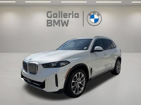 Used 2024 BMW X5 xDrive40i w/ Parking Assistance Package AWD/4WD image 1