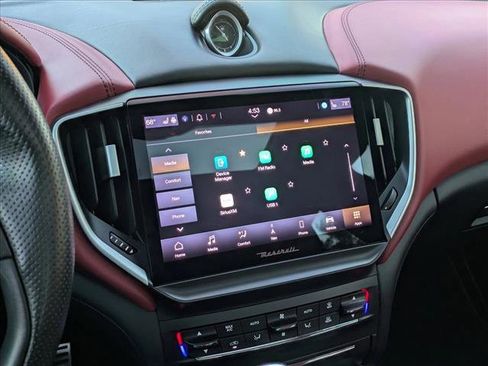 Used 2023 Maserati Ghibli Trofeo image 15