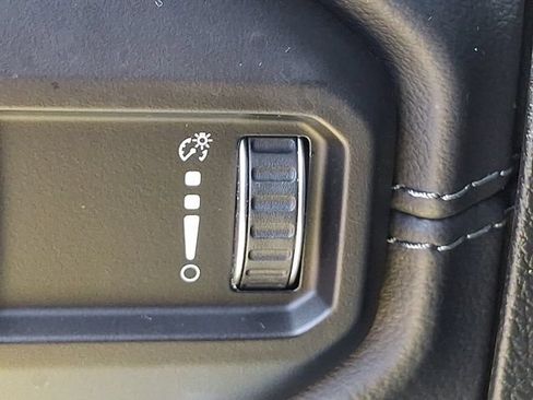 Used 2024 Jeep Wrangler Unlimited Sahara AWD/4WD image 24