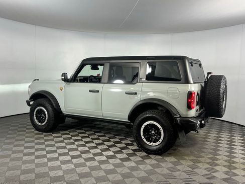 Used 2023 Ford Bronco Badlands image 8