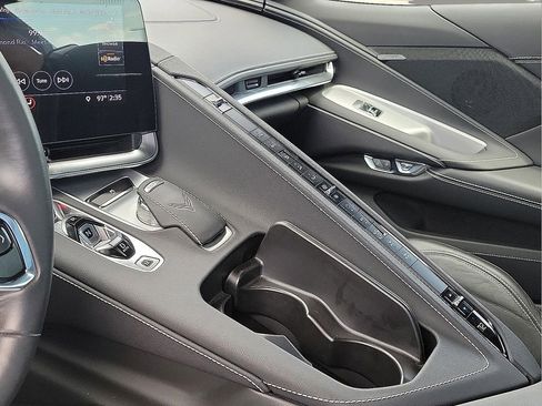 Used 2020 Chevrolet Corvette Stingray Coupe w/ 1LT image 20