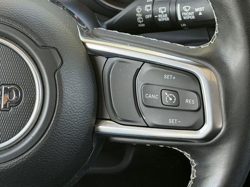 Used 2023 Jeep Wrangler Sahara w/ LED Lighting Group AWD/4WD image 18