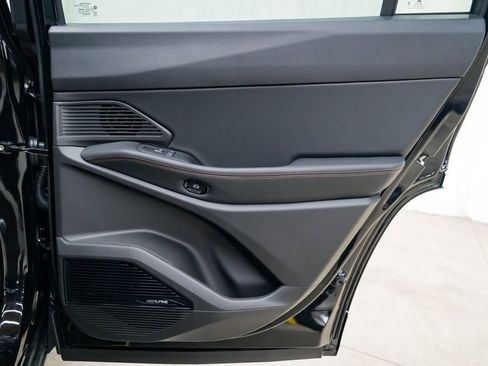 New 2026 Jeep Cherokee Overland image 32