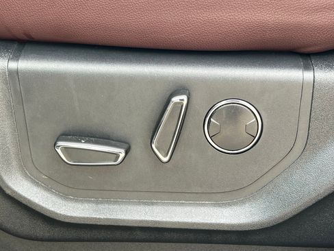 Used 2024 Ford Expedition Max Limited image 30