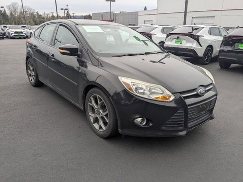 Used 2014 Ford Focus SE w/ Equipment Group 201A image 7