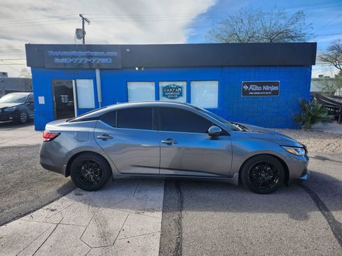 Used 2020 Nissan Sentra SV image 7