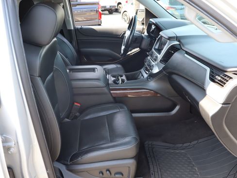 Used 2018 GMC Yukon XL SLT w/ Open Road Package image 41