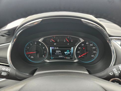 Used 2017 Chevrolet Malibu Premier w/ Premier Sun and Wheel Package FWD image 12