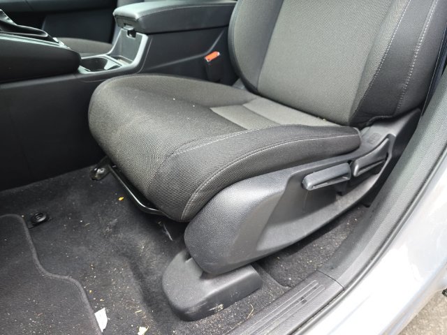 Used 2025 Honda CR-V LX image 23