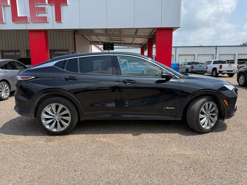 Used 2025 Buick Envista Avenir FWD image 3