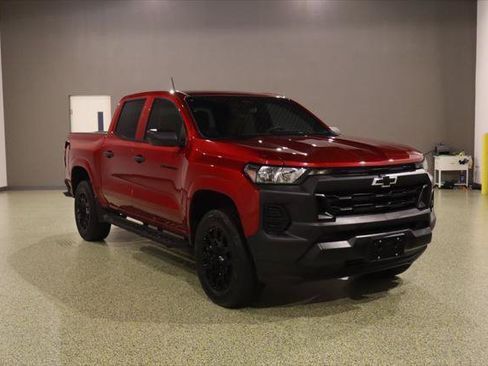 Used 2025 Chevrolet Colorado W/T w/ WT Custom Package RWD image 1