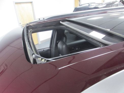 Used 2019 Ford Explorer XLT w/ Equipment Group 202A image 19