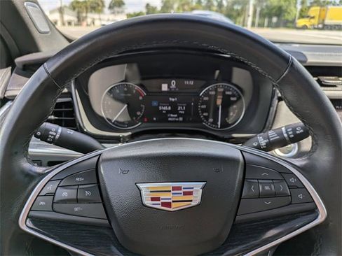 Used 2024 Cadillac XT5 Premium Luxury image 32