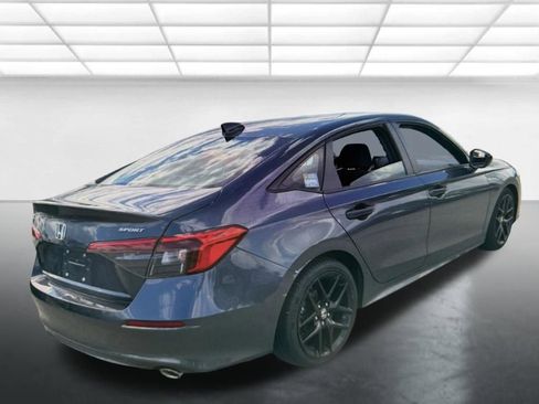 Used 2023 Honda Civic Sport image 2