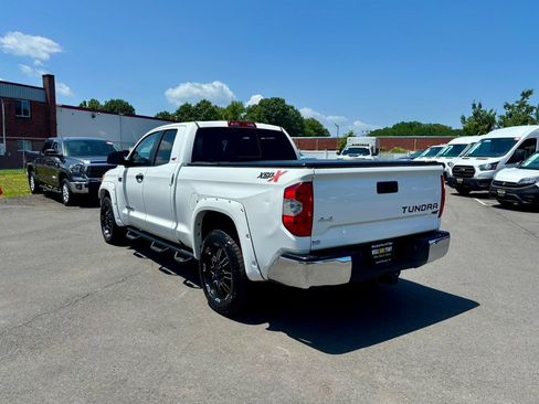 Used 2016 Toyota Tundra SR5 w/ SR5 Upgrade Package AWD/4WD image 7