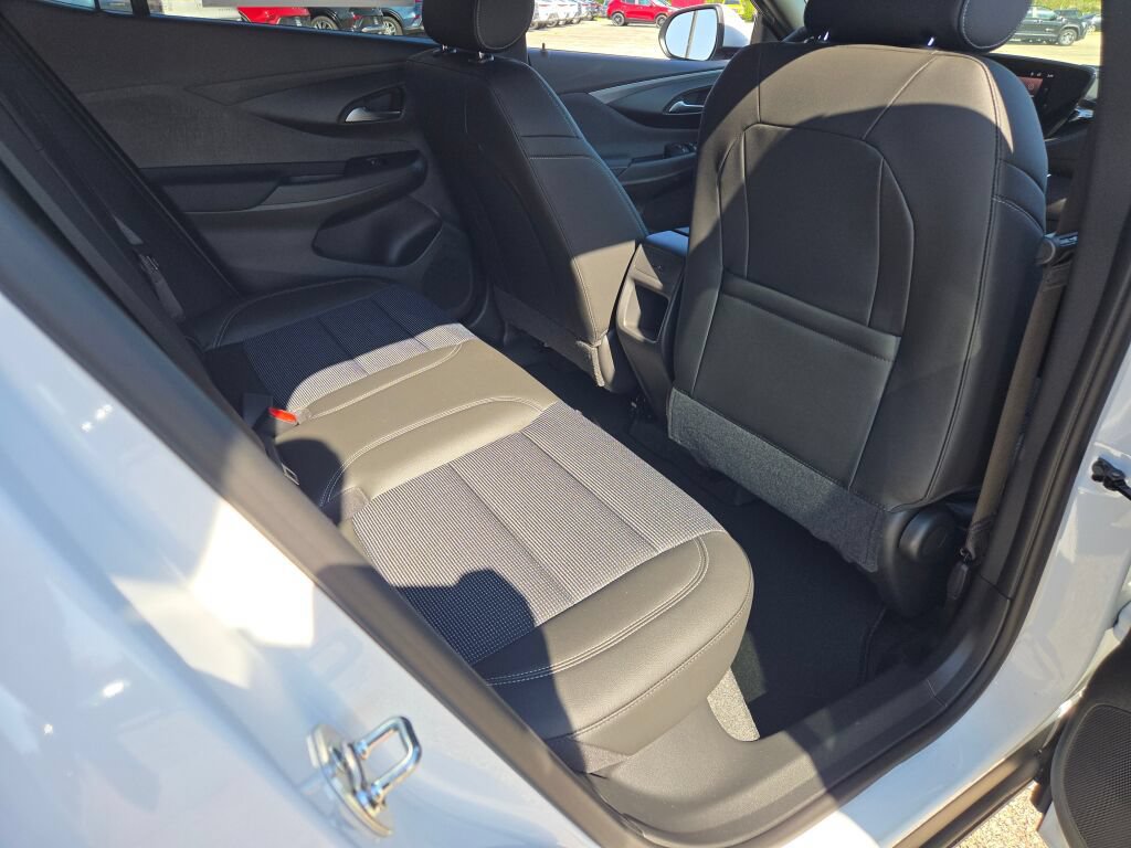 New 2026 Buick Envista Preferred w/ Convenience I Package FWD image 10