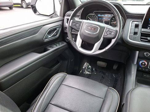 Used 2021 GMC Yukon SLT w/ SLT Luxury Plus Package image 14