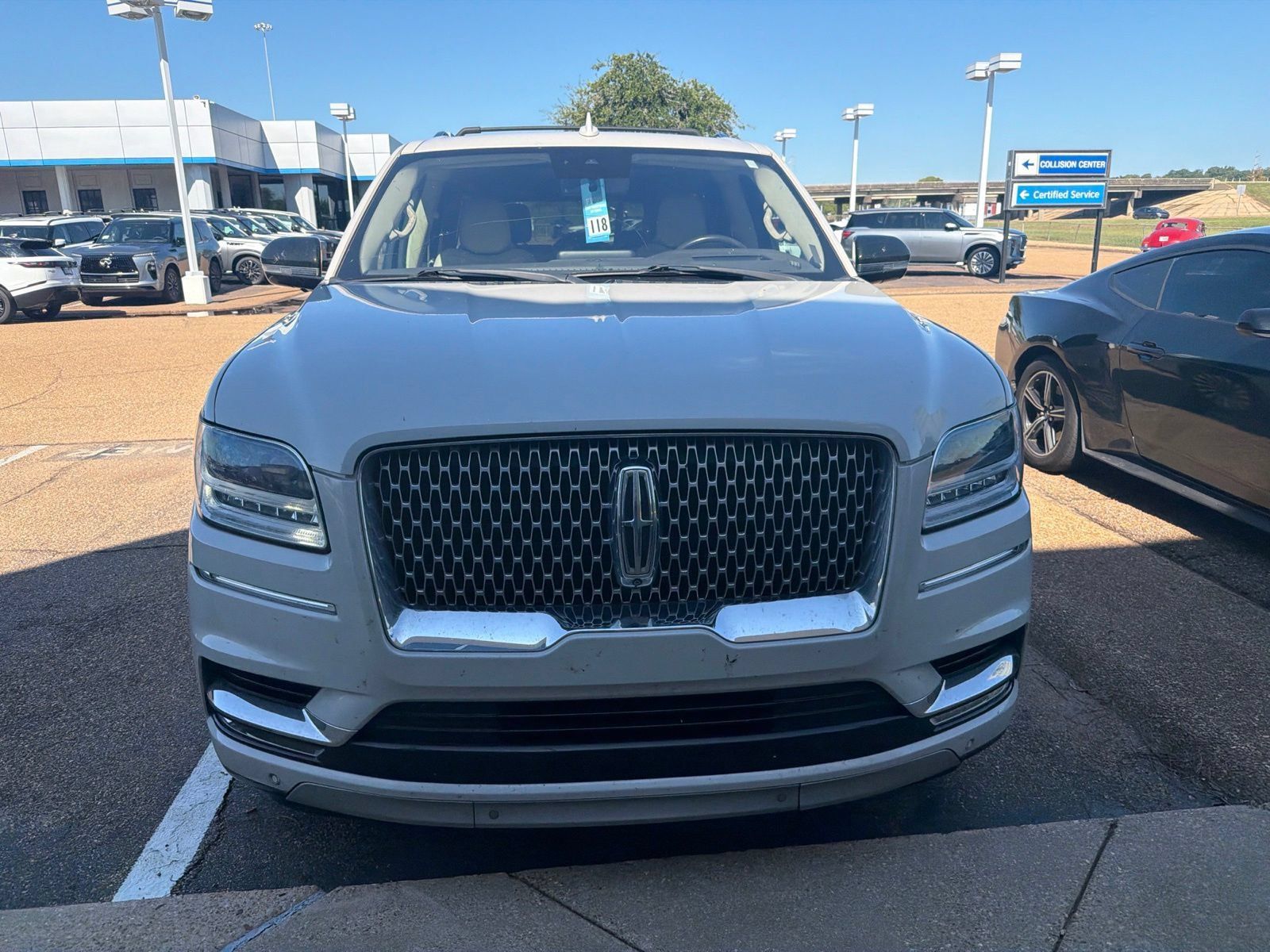 Used 2019 Lincoln Navigator L Reserve w/ Cargo Package AWD/4WD image 2