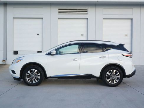 Used 2017 Nissan Murano SV AWD/4WD image 7