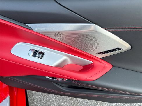 Used 2025 Chevrolet Corvette Stingray Premium Cpe w/ Z51 Performance Package image 31