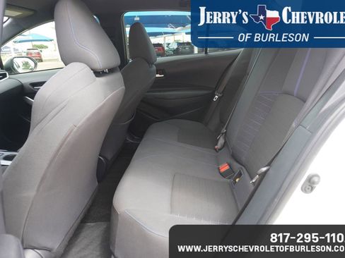 Used 2021 Toyota Corolla SE FWD image 6