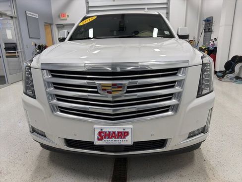 Used 2019 Cadillac Escalade ESV Platinum image 8