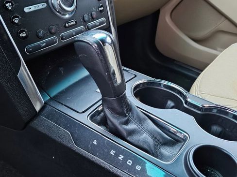 Used 2016 Ford Explorer Limited w/ Equipment Group 301A image 9