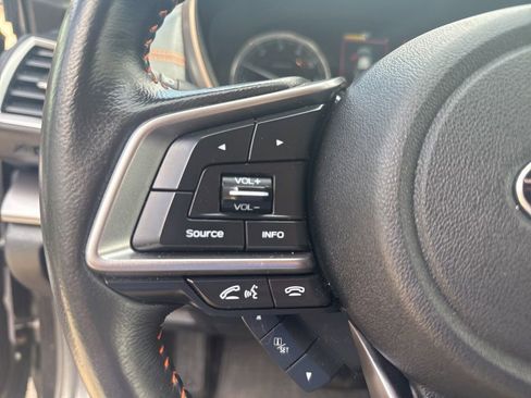 Used 2020 Subaru Crosstrek 2.0i Limited w/ Moonroof Package w/Navigation AWD/4WD image 11