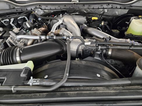 Used 2022 Ford F250 XLT w/ XLT Premium Package image 29