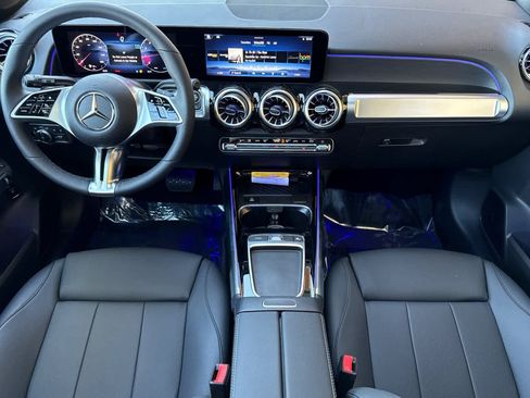 New 2026 Mercedes-Benz GLB 250 image 12