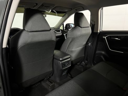 Certified 2022 Toyota RAV4 XLE FWD image 21