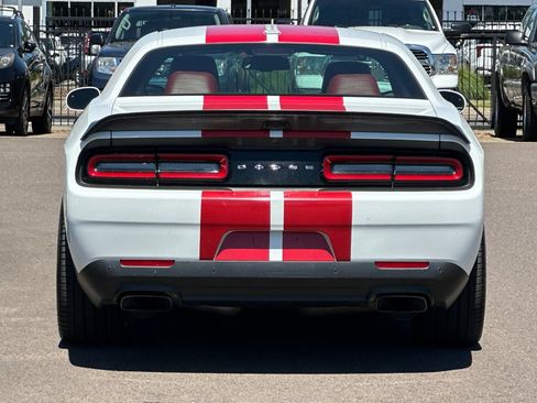 Used 2023 Dodge Challenger SRT Hellcat w/ Driver Convenience Group RWD image 5