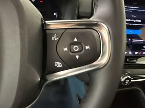 Used 2023 Volvo C40 P8 Recharge Ultimate AWD/4WD image 16