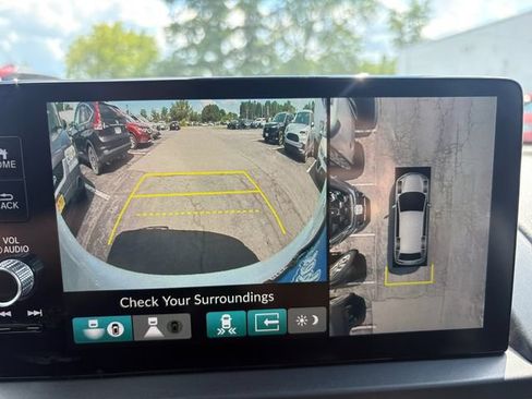 Used 2023 Honda Pilot Elite image 23