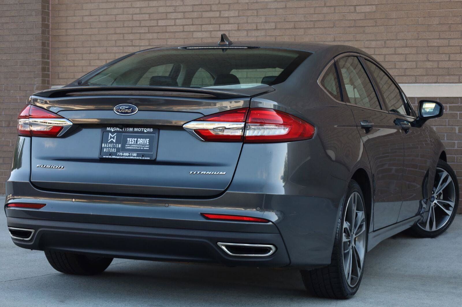 Used 2020 Ford Fusion Titanium FWD image 11