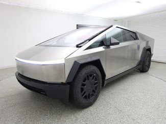 Used 2024 Tesla Cybertruck AWD Crew Cab video 1