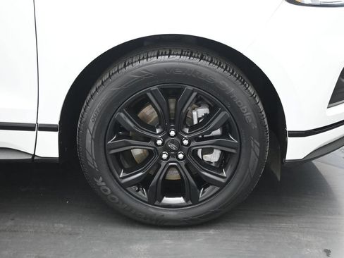 Used 2022 Ford Edge SE w/ Black Appearance Package AWD/4WD image 22