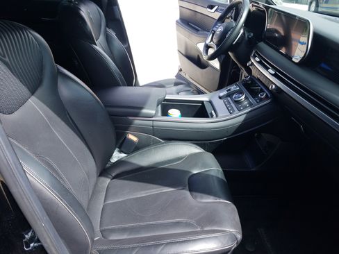 Used 2024 Hyundai Palisade Calligraphy image 17